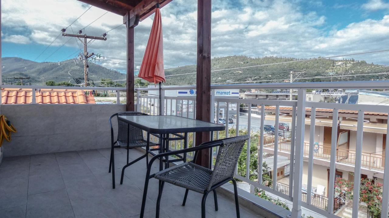 Villa George Giov Sarti Ngoại thất bức ảnh