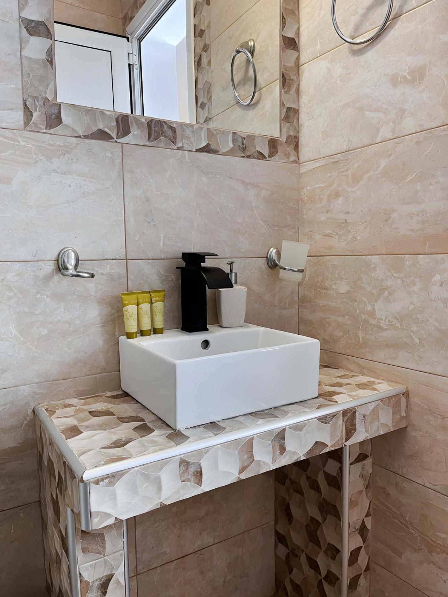 Villa George Giov Sarti Ngoại thất bức ảnh
